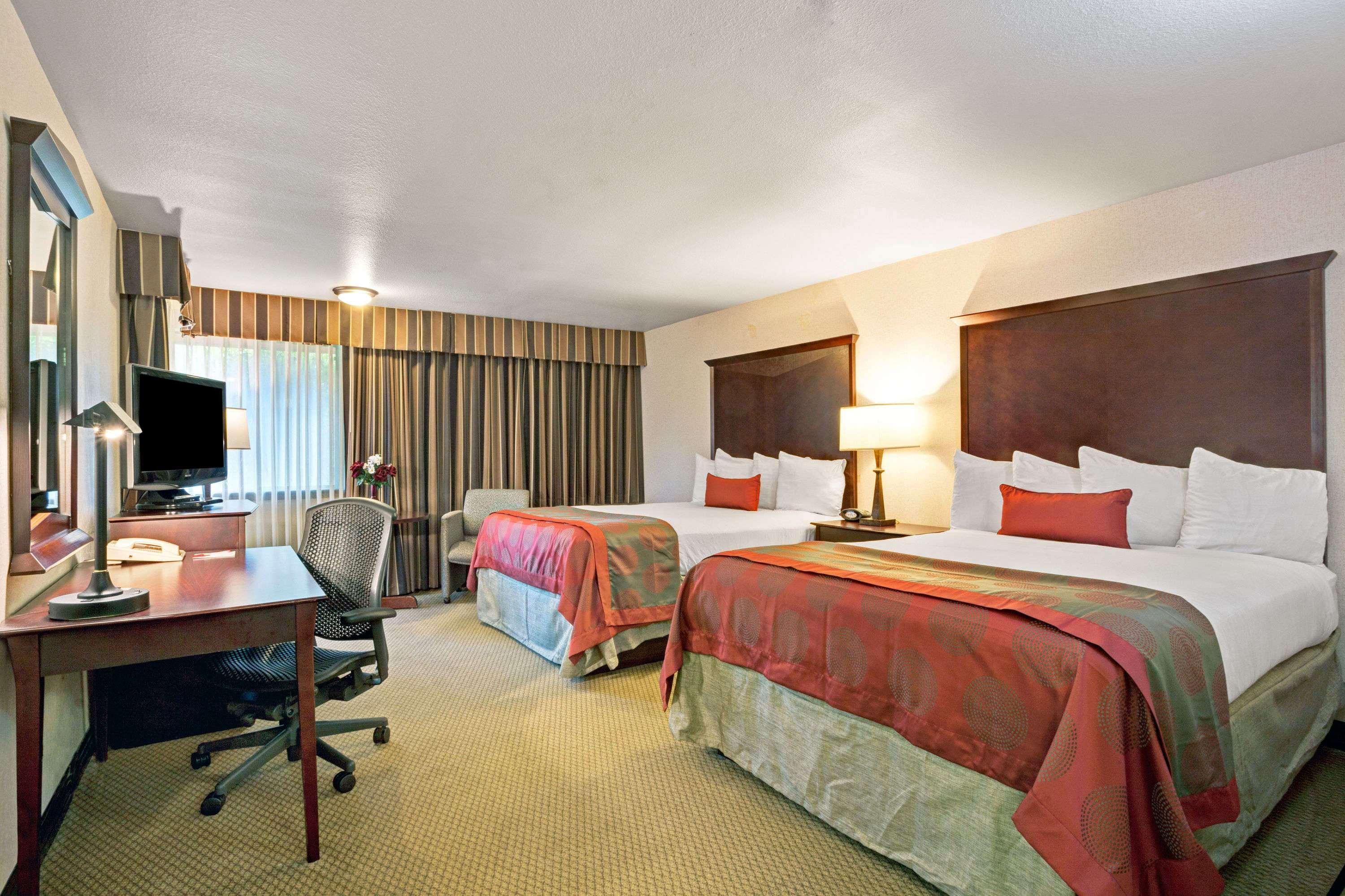 Ramada By Wyndham Tukwila Southcenter Hotel Kültér fotó