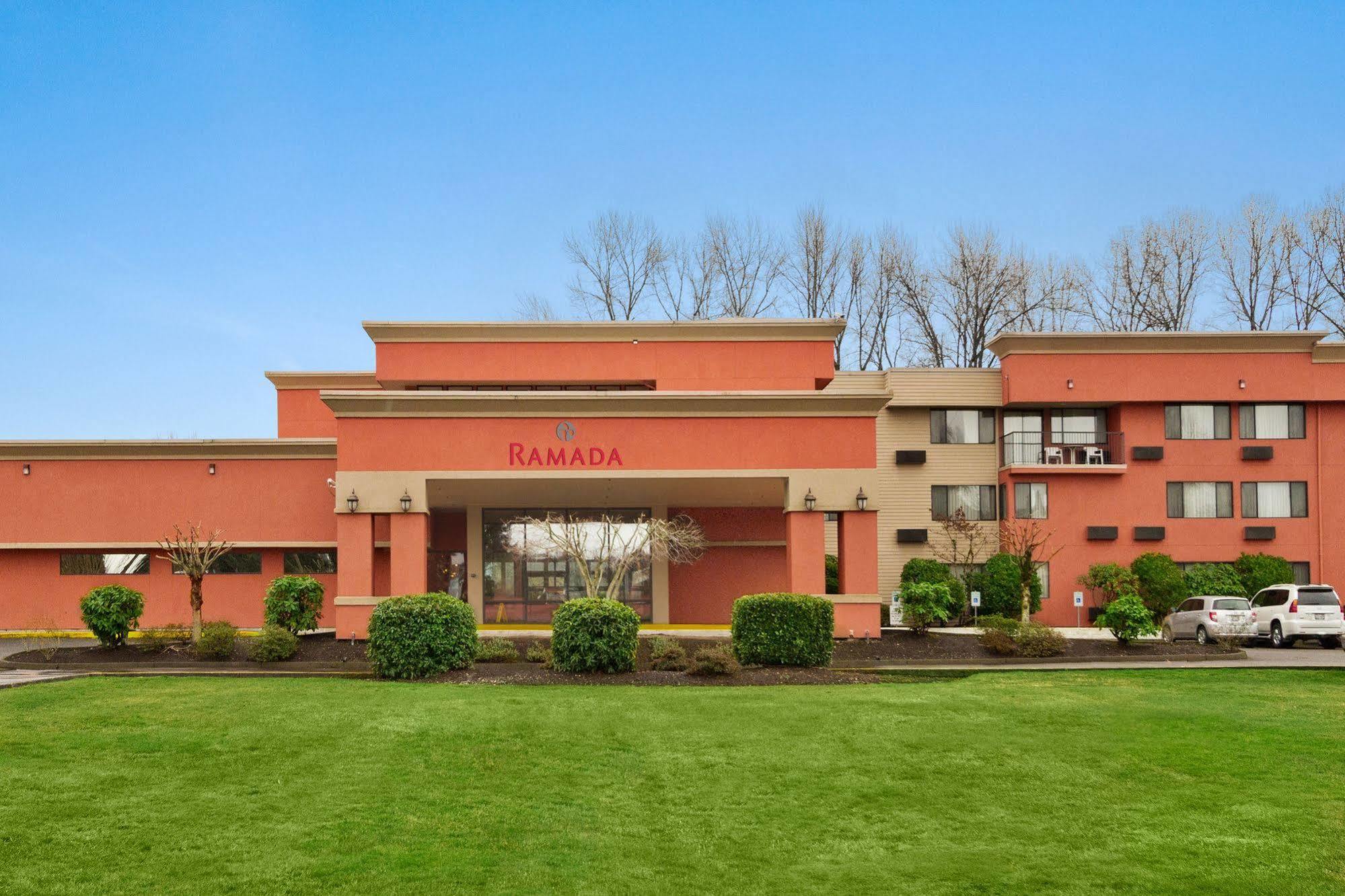 Ramada By Wyndham Tukwila Southcenter Hotel Kültér fotó